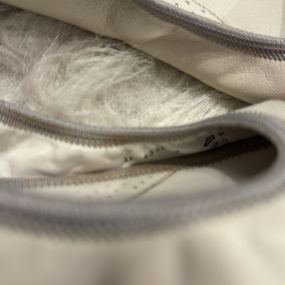 Prada Deep Pink /WhiteLeather Balle Shoe size 39EU pre-owned. - Picture 7 of 7